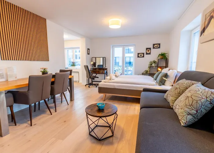 Jasminkas Host 1, Ruhig, Gratis Parkplatz Balkon & Im 1, Stockwerk