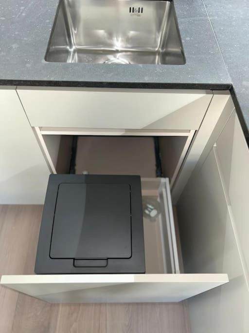 Jasminkas Host 1, Ruhig, Gratis Parkplatz Balkon & Im 1, Stockwerk *