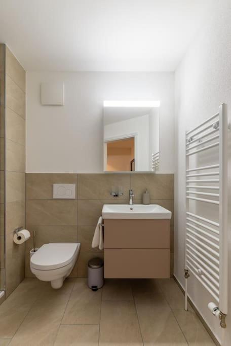 Jasminkas Host 1, Ruhig, Gratis Parkplatz Balkon & Im 1, Stockwerk St. Gallen