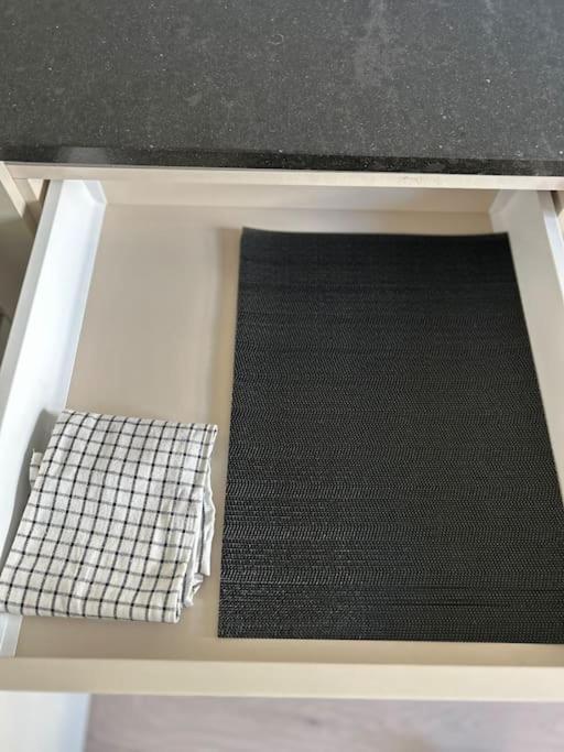 Apartment Jasminkas Host 1, Ruhig, Gratis Parkplatz Balkon & Im 1, Stockwerk