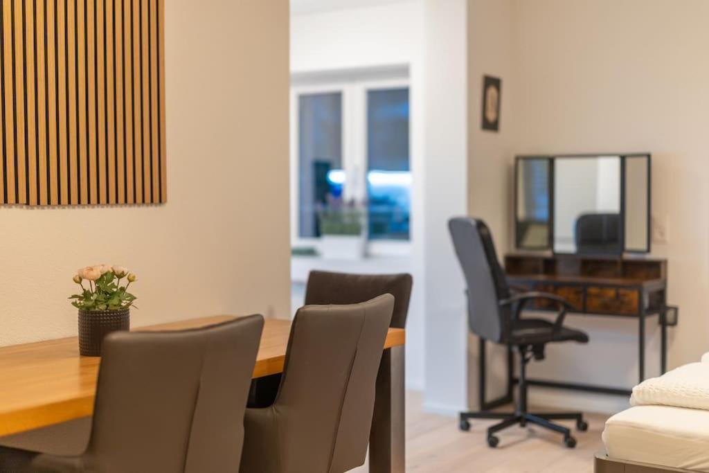 Apartment Jasminkas Host 1, Ruhig, Gratis Parkplatz Balkon & Im 1, Stockwerk *