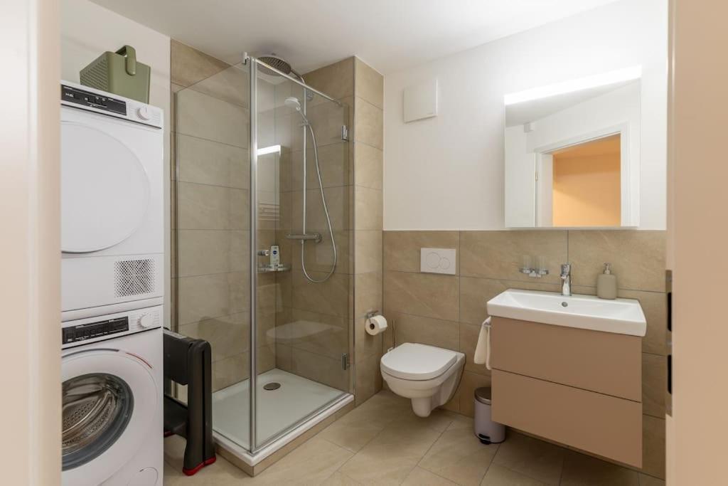 Apartment Jasminkas Host 1, Ruhig, Gratis Parkplatz Balkon & Im 1, Stockwerk *