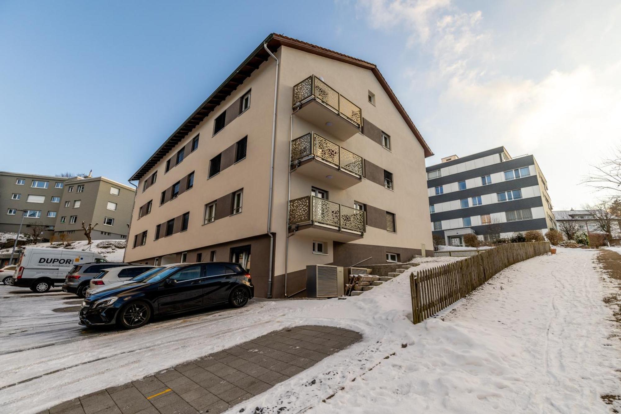 Apartment Jasminkas Host 1, Ruhig, Gratis Parkplatz Balkon & Im 1, Stockwerk
