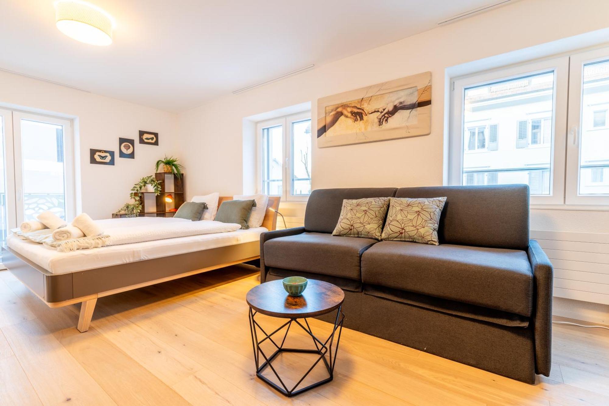 Jasminkas Host 1, Ruhig, Gratis Parkplatz Balkon & Im 1, Stockwerk St. Gallen